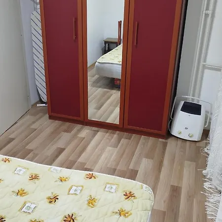 Comfortable In Apartment *
